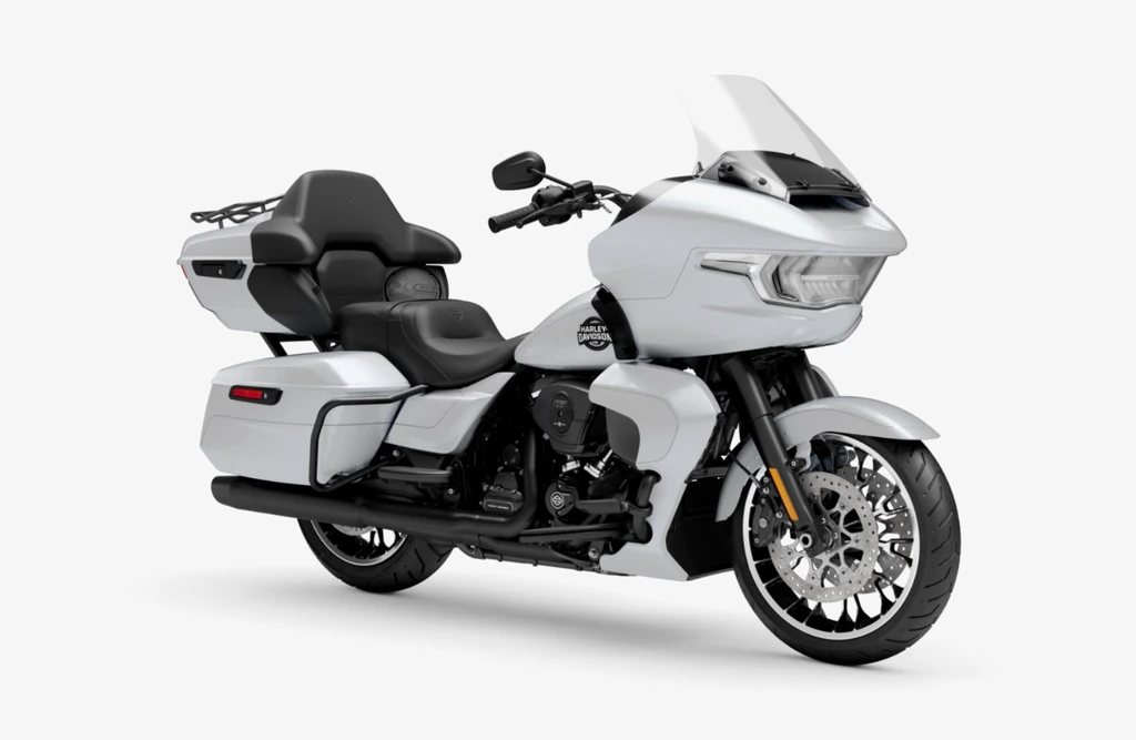 2026-harley-davidson-road-glide-limited-1-throttlecraze.com