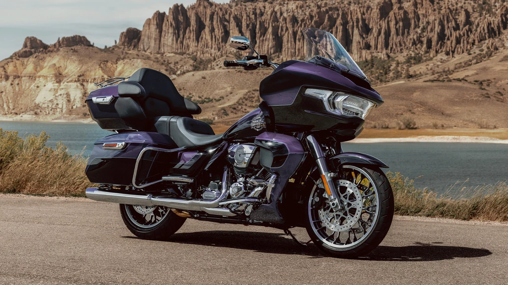 2026-harley-davidson-road-glide-limited-5-throttlecraze.com