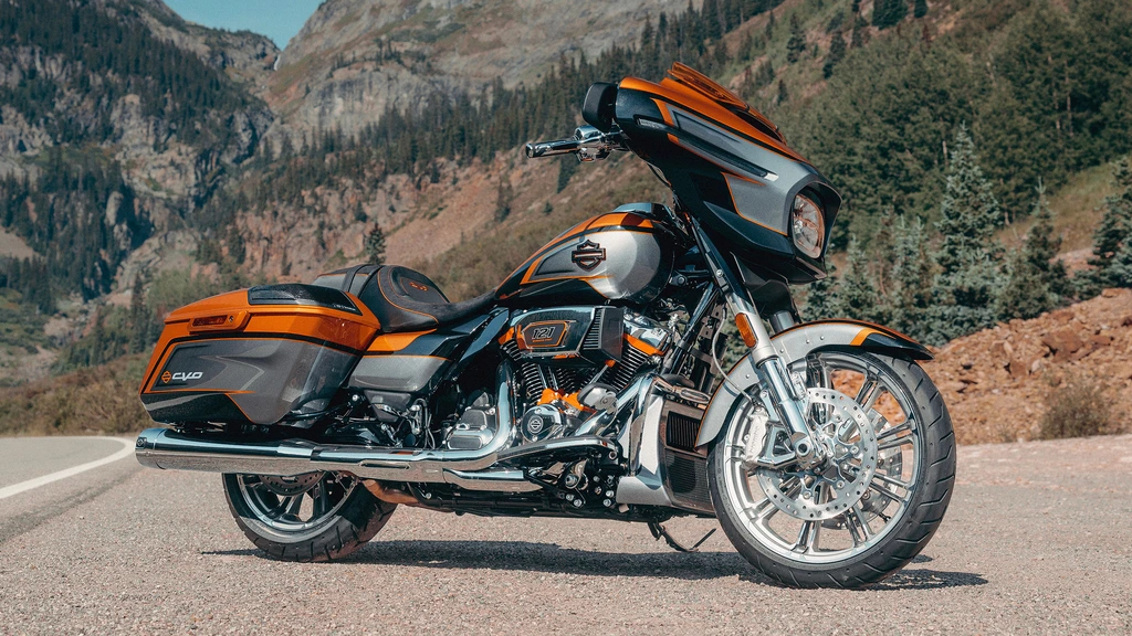 2026-harley-davidson-street-glide-2-throttlecraze.com