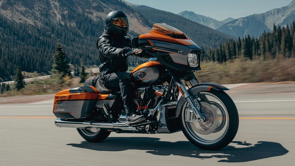 2026-harley-davidson-street-glide-3-throttlecraze.com