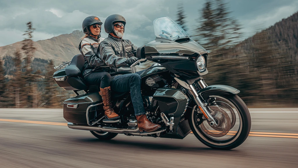 2026-harley-davidson-street-glide-limited-2-throttlecraze.com