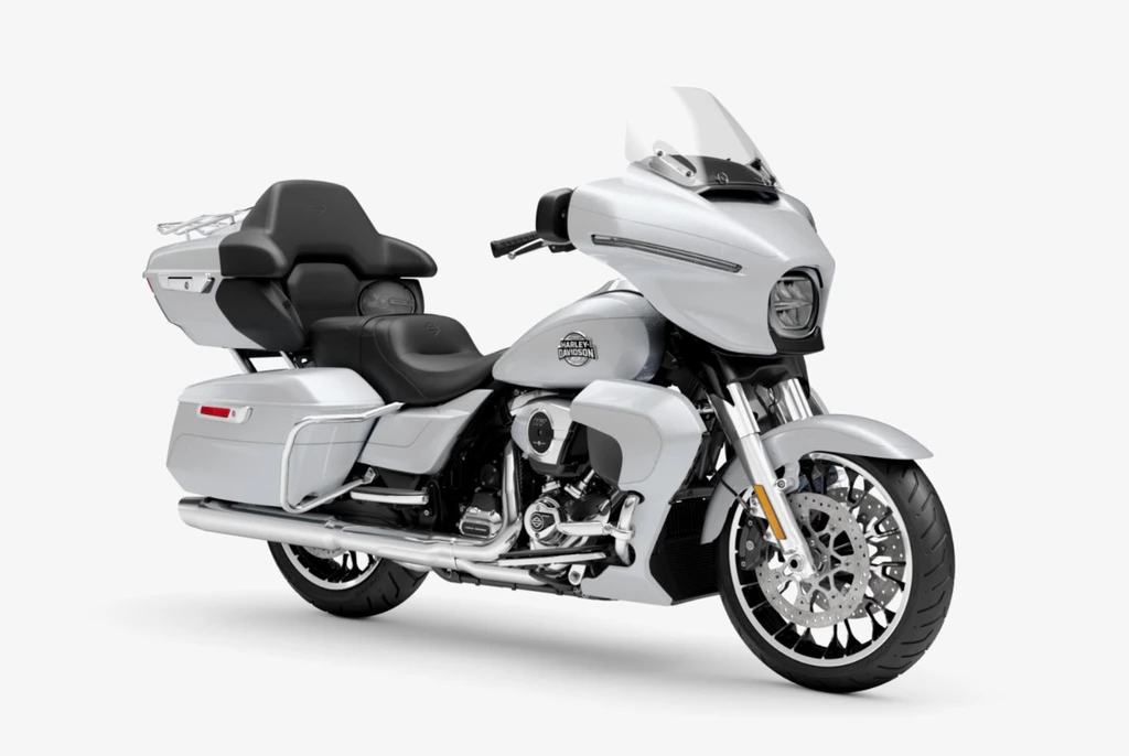 2026-harley-davidson-street-glide-limited-5-throttlecraze.com