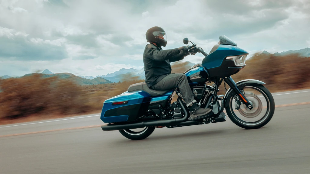 2026-harleydavidson-road-glide-6-throttlecraze.com