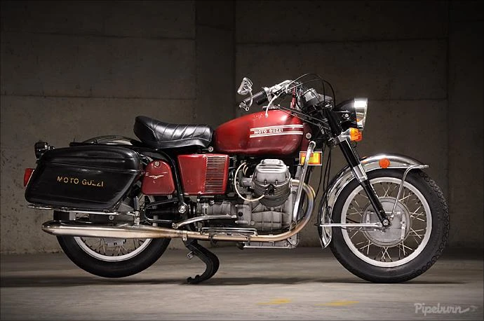Moto Guzzi 850GT (1970 - 71)