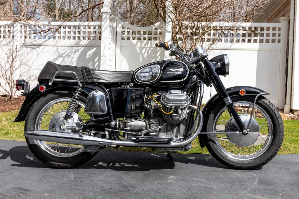 Moto Guzzi V-7750 Ambassador (1970)