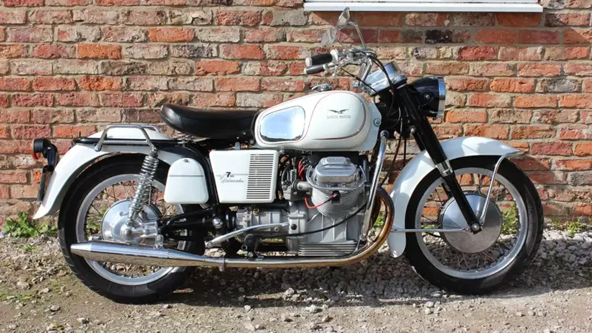 Moto Guzzi V-7750 Ambassador (1970)