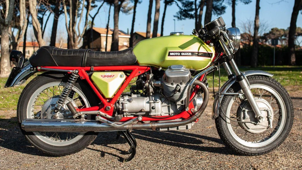 Moto Guzzi V7 750 Sport Verde Legnano (1971 -)