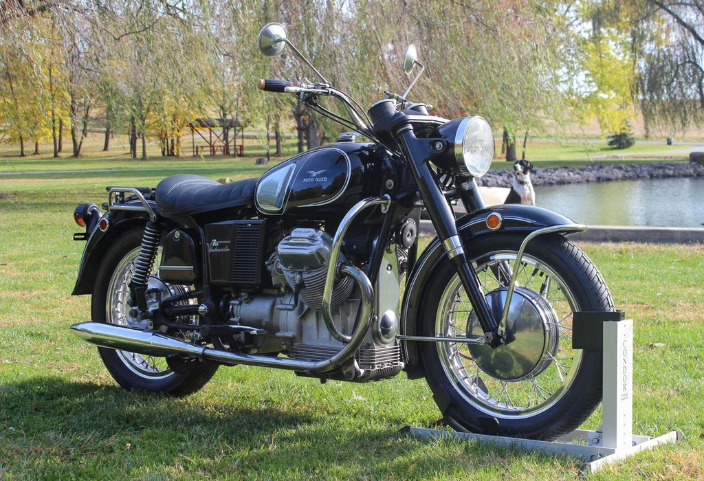 Moto Guzzi V-7750 Ambassador (1971)