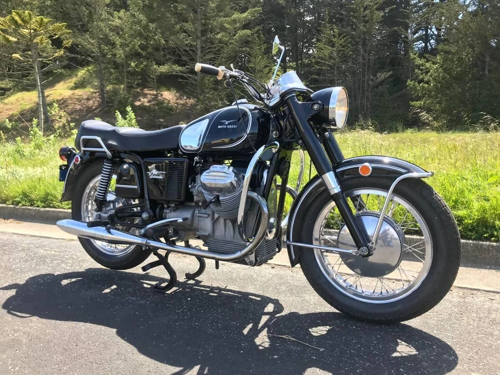 Moto Guzzi V-7750 Ambassador (1971)