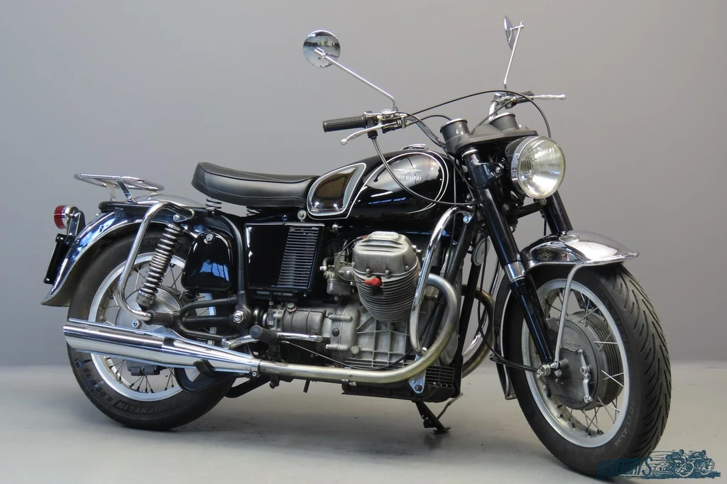 Moto Guzzi 850GT (1972 -)