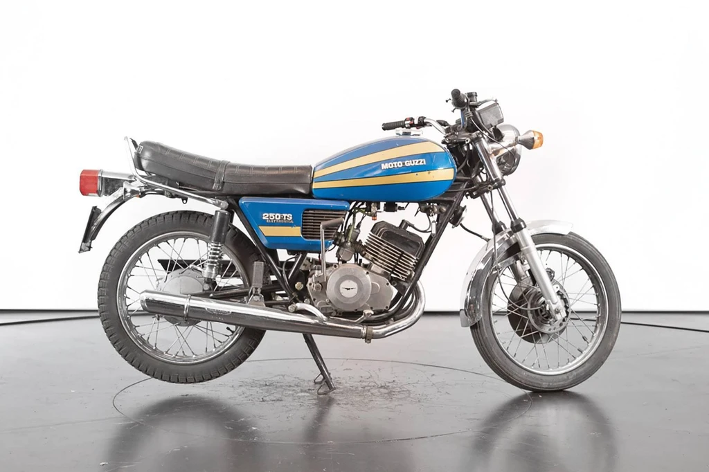 Moto Guzzi 250TS (1976)