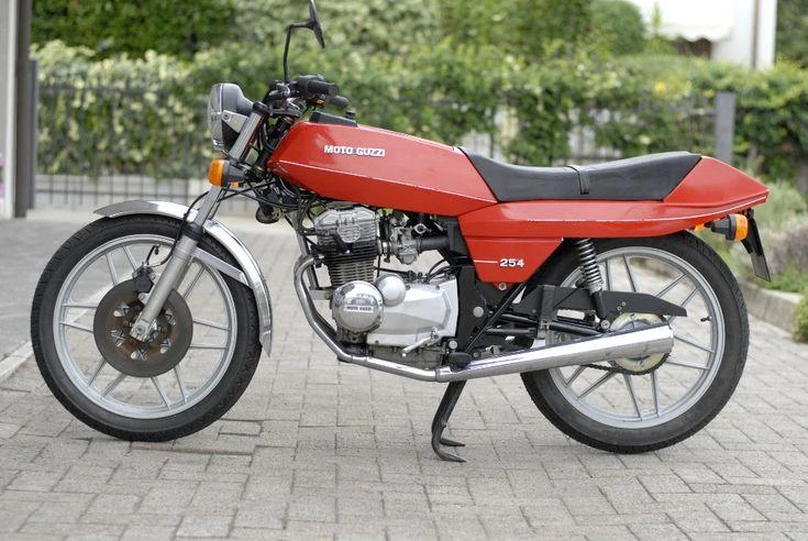 Moto Guzzi 254 (1977 - 81)