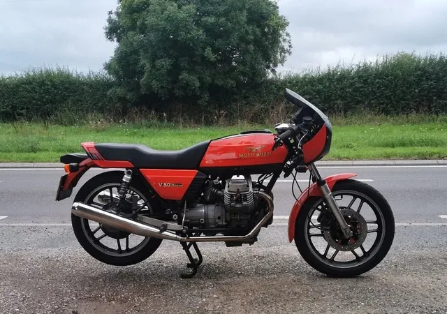 Moto Guzzi V 50 Monza (1982)