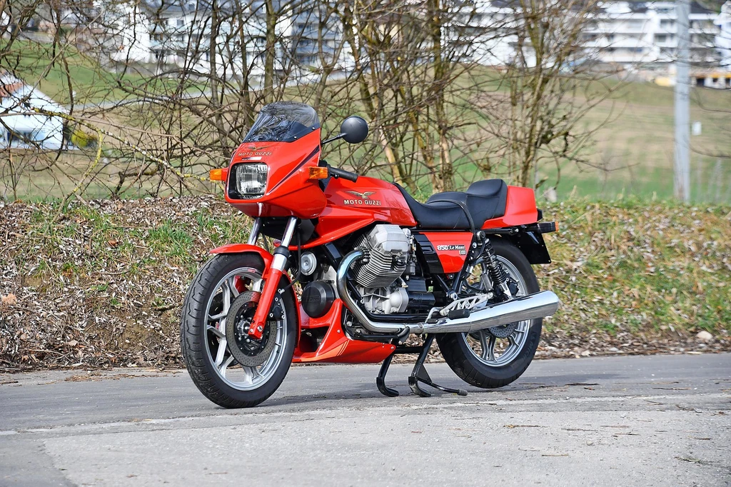 Moto Guzzi 850 Le Mans Mark III (1983)