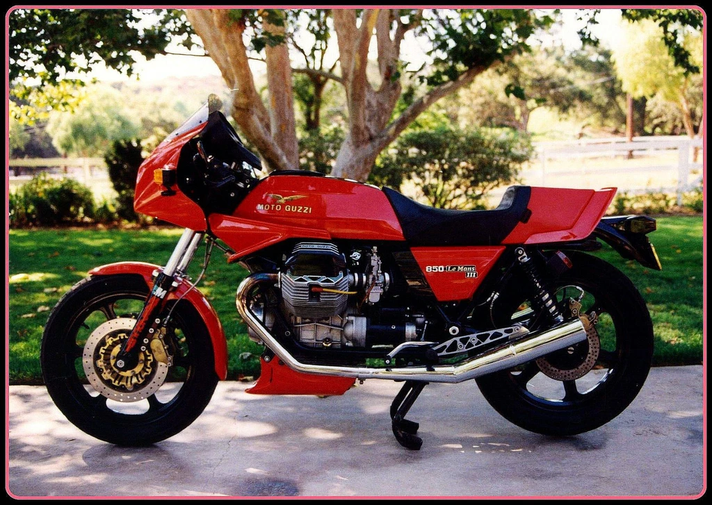 Moto Guzzi 850 Le Mans Mark III (1983)