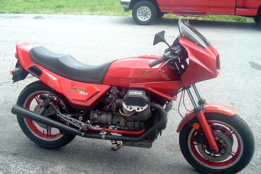 Moto Guzzi 1000 Le Mans Mark IV (1984 - 87)