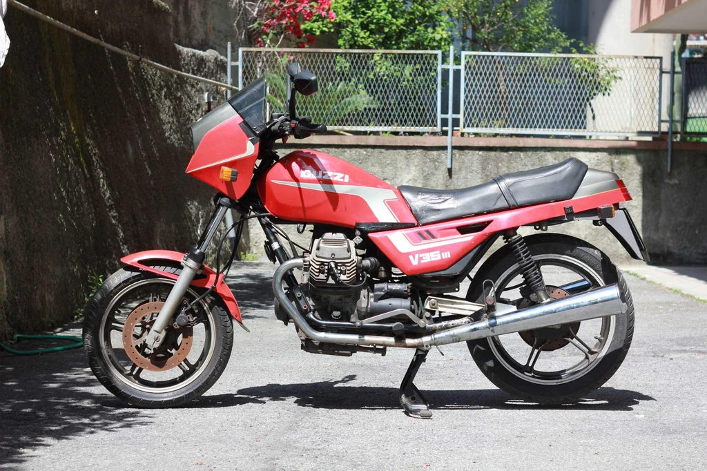 Moto Guzzi V 35III (1985 -)