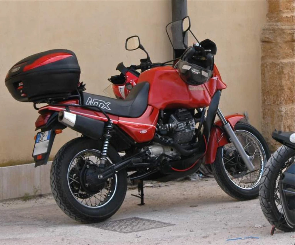 Moto Guzzi NTX 750 (1989 - 95)