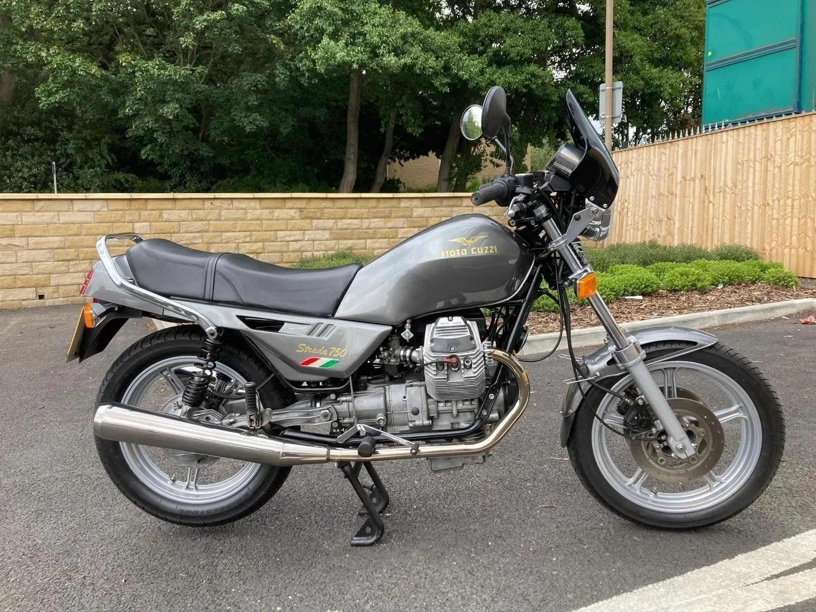 Moto Guzzi 750 Strada (1989 -)