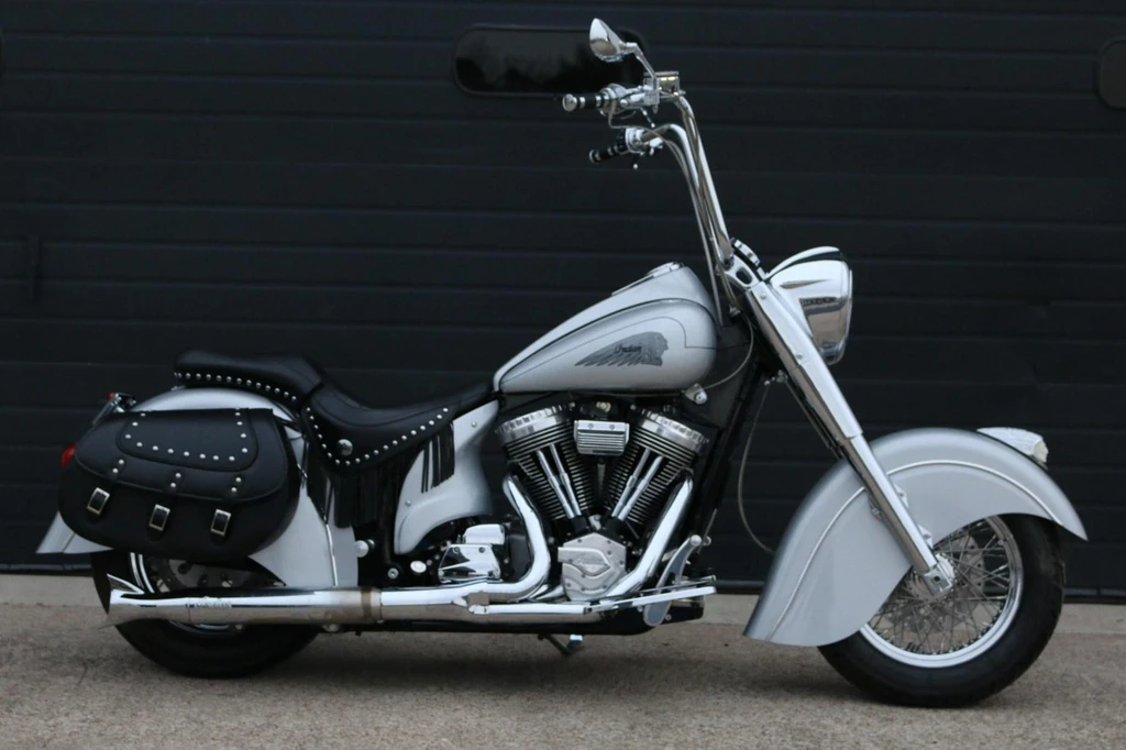 Indian ChiefVintage (2001 - 2002)