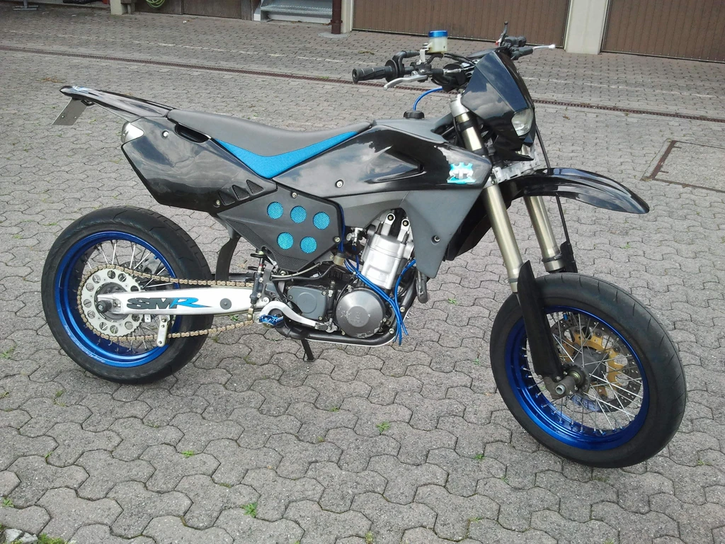 Husqvarna SM 570R (2001 - 2004)