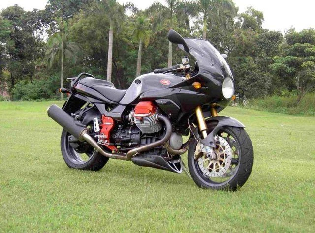 Moto Guzzi V11 Le Mans Nero Corsa (2002 - 2003)
