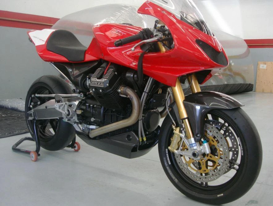 Moto Guzzi MGS-01 Corsa (2004 - 2005)