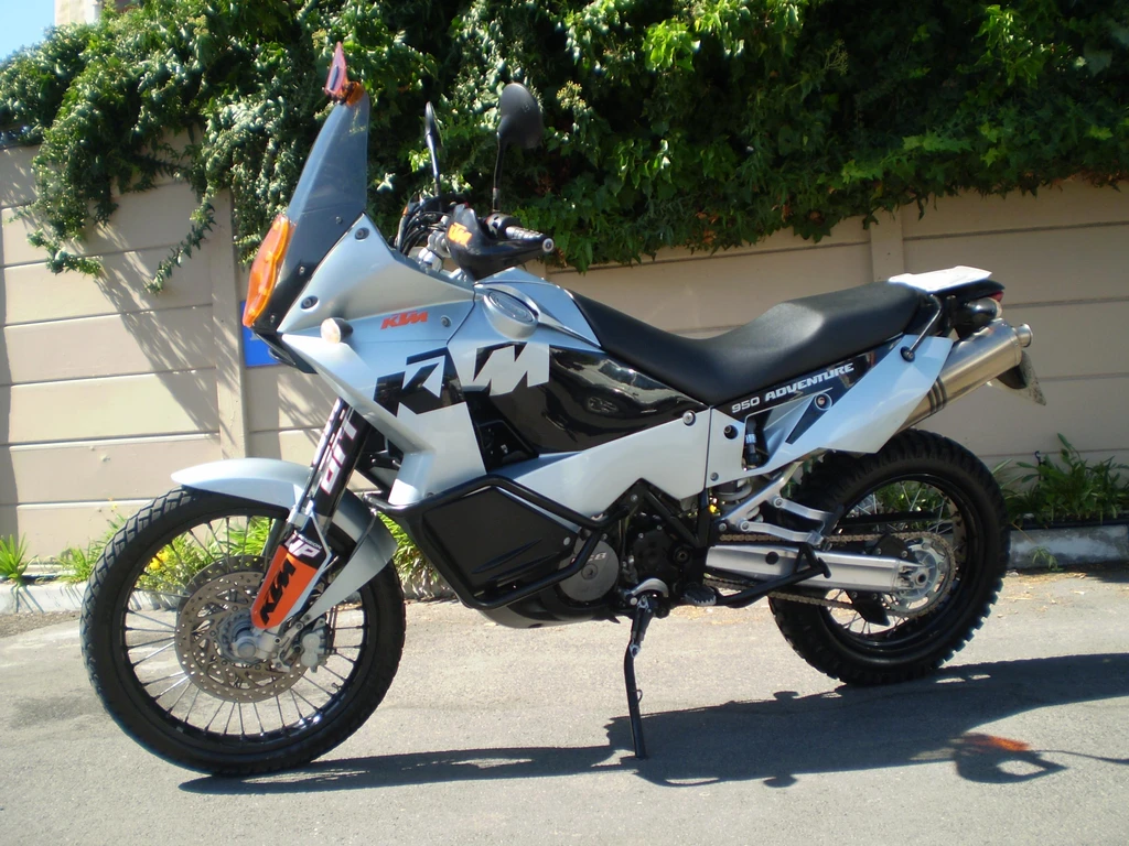 KTM 950 Adventure (2004)