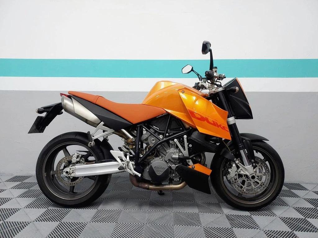KTM 990 Super Duke (2005)