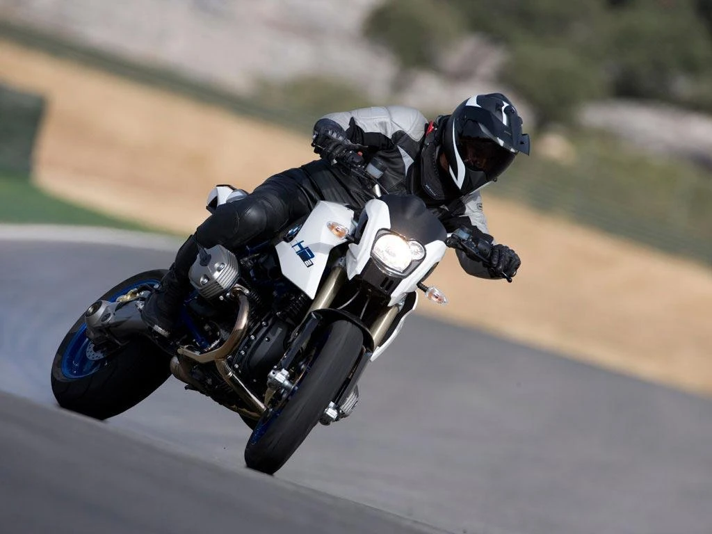 BMW HP2 Megamoto (2008 - 2009)