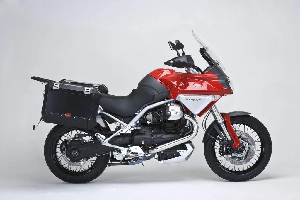 Moto Guzzi Stelvio 1200 (2008)
