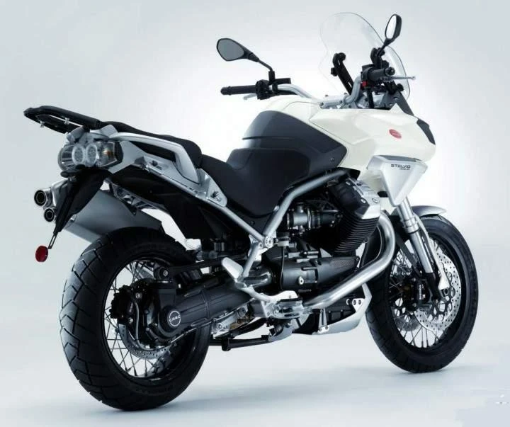 Moto Guzzi Stelvio 1200 (2009)
