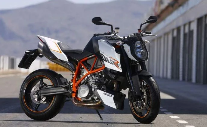 KTM 990 Super Duke R (2009)