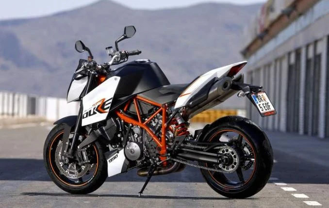 KTM 990 Super Duke R (2009)