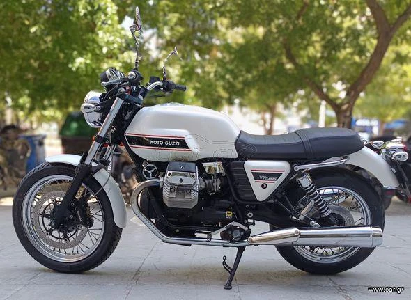 Moto Guzzi V7 Classic (2010 - 2011)