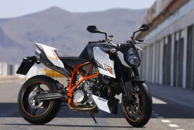 KTM 990 Super Duke R (2010)