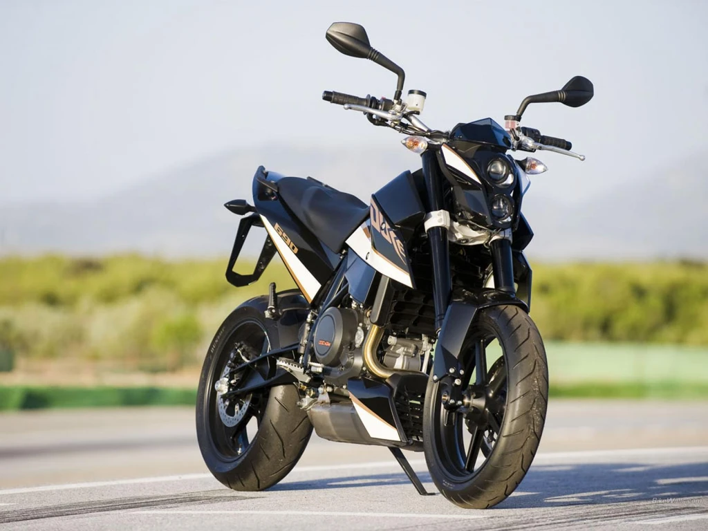 KTM 690 Duke (2011)