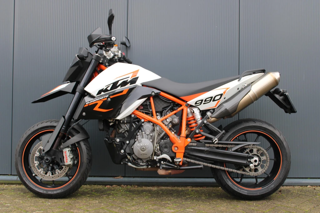 KTM 990 Supermoto R (2011)