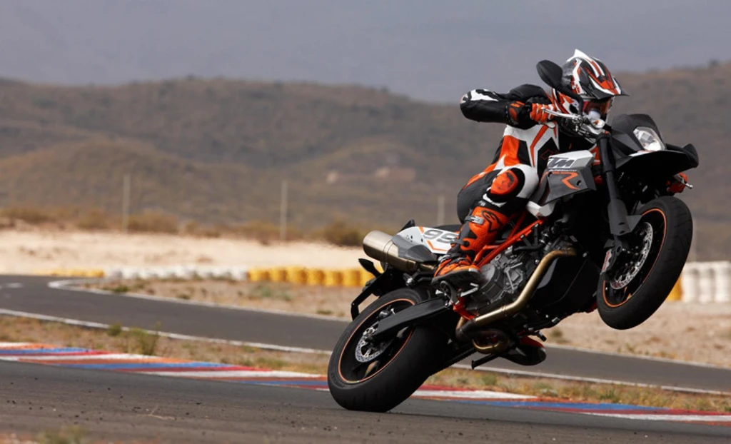 KTM 990 Supermoto R (2011)