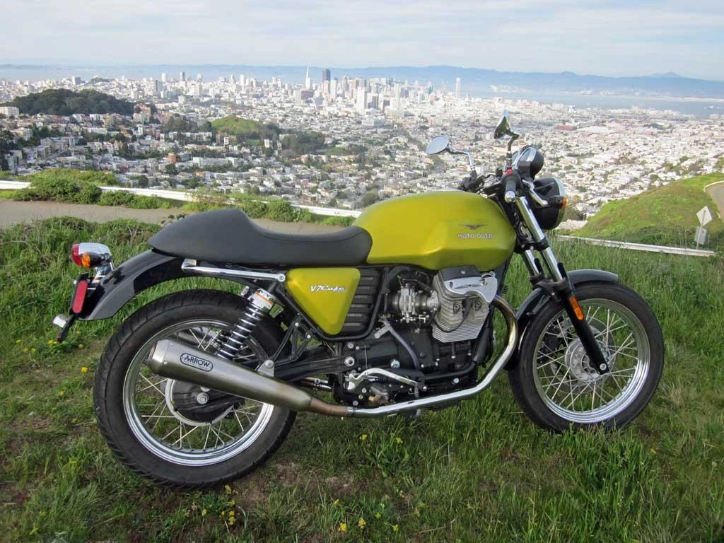 Moto Guzzi V7CafClassic (2011)