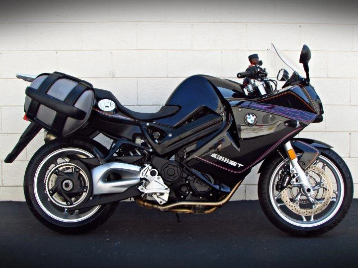 BMW F 800ST (2012)