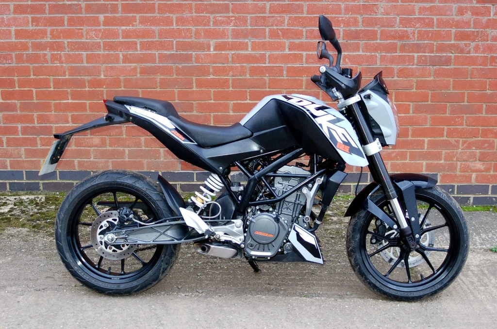KTM 125 Duke (2012)