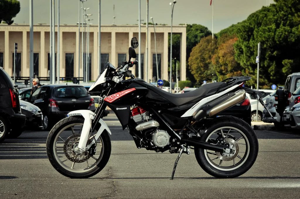 Husqvarna TR 650 Strada (2013 - 2014)