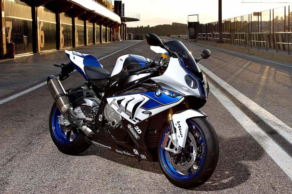 BMW HP 4 (2013)