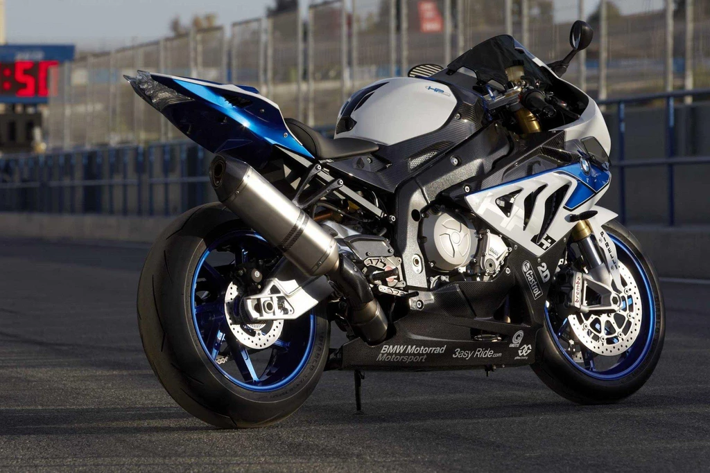 BMW HP 4 (2013)