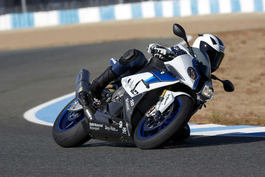 BMW HP 4 (2013)
