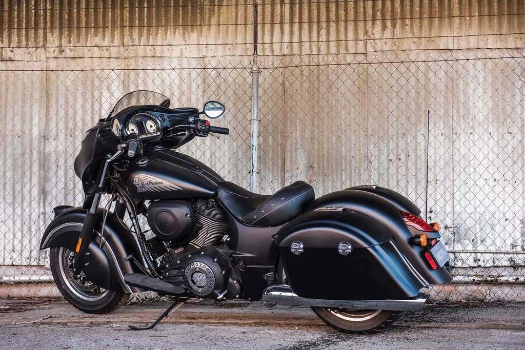 Indian Chieftain Dark Horse (2016 - 2017)