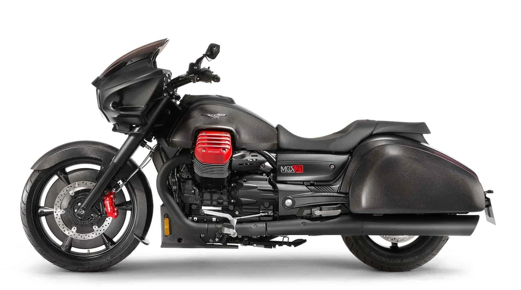 Moto Guzzi MGX-21 Flying Fortress (2016 - 2017)