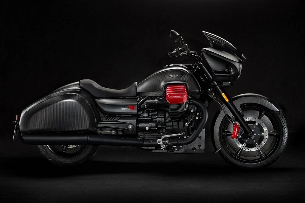 Moto Guzzi MGX-21 Flying Fortress (2016 - 2017)