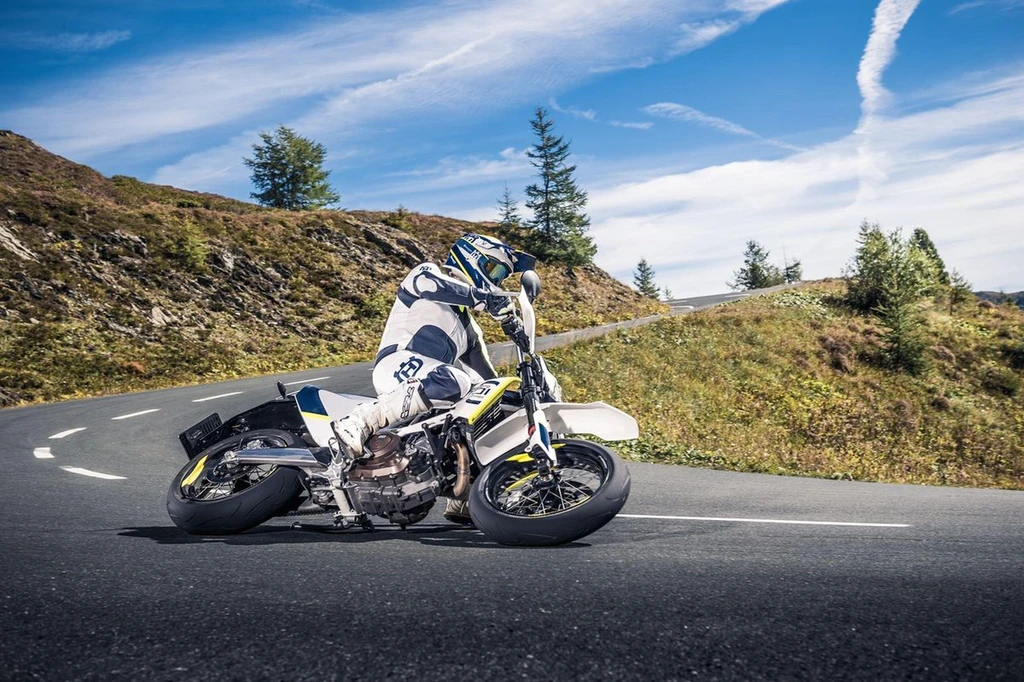 Husqvarna 701 Supermoto (2017 - 2018)
